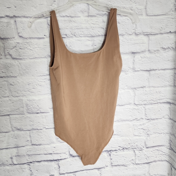 SKIMS SOFT SMOOTHING THONG BODYSUIT/XL/ SIENNA/NWT - Picture 6 of 10